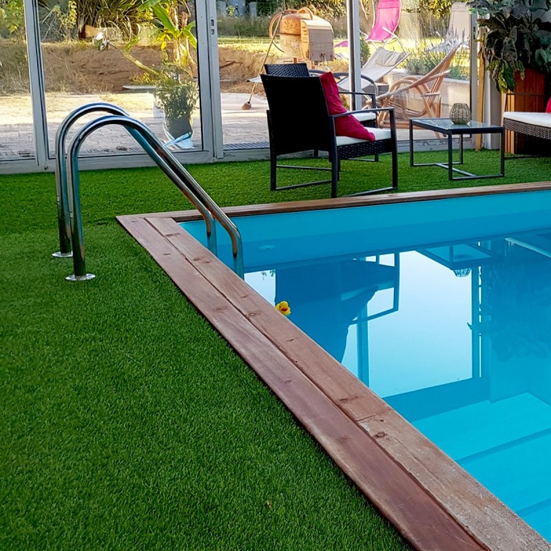 Fausse herbe Bobby Aubagne 35mm - Option économique pour la piscine