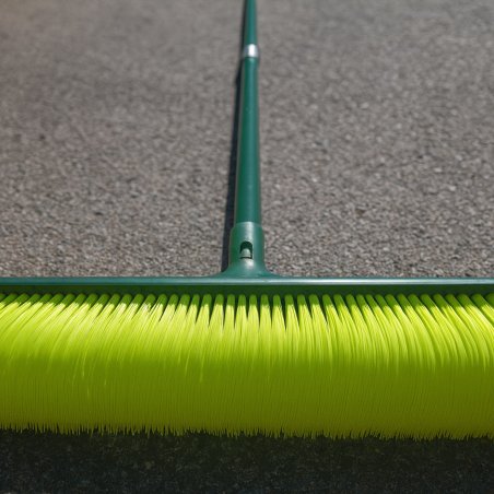Balai cantonnier pour gazon synthétique Et Jardin