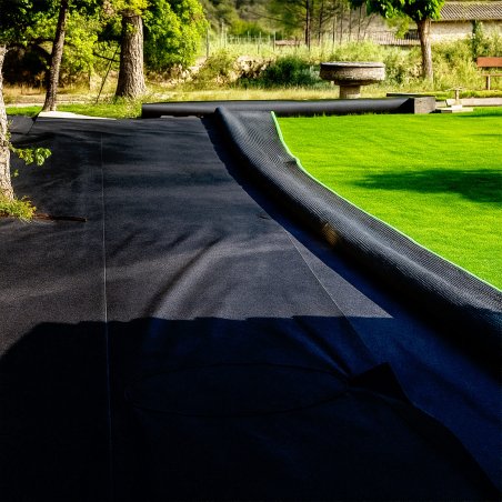 Membrane anti-mauvaises herbes 500 g/m² – rouleau large 75 m² spécial pose pelouse synthétique