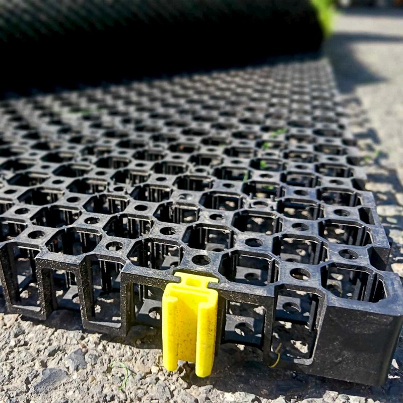 DrainPanels pour drainage efficace sous le gazon Synthétique 1