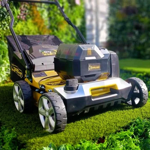 Brosseuse gazon synthétique professionnelle sans fil